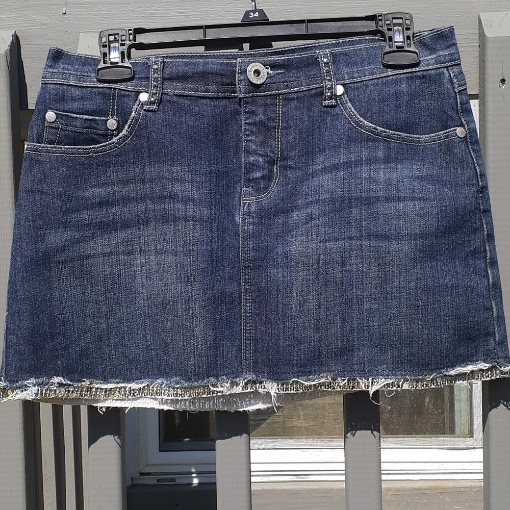 🌺2/$20🌺Vanilla Star Denim sequin mini skirt